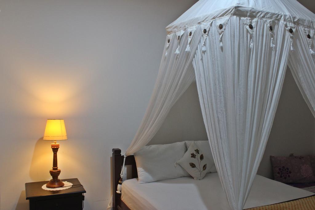 Dangin Mangkalan Homestay Munduk Szoba fotó