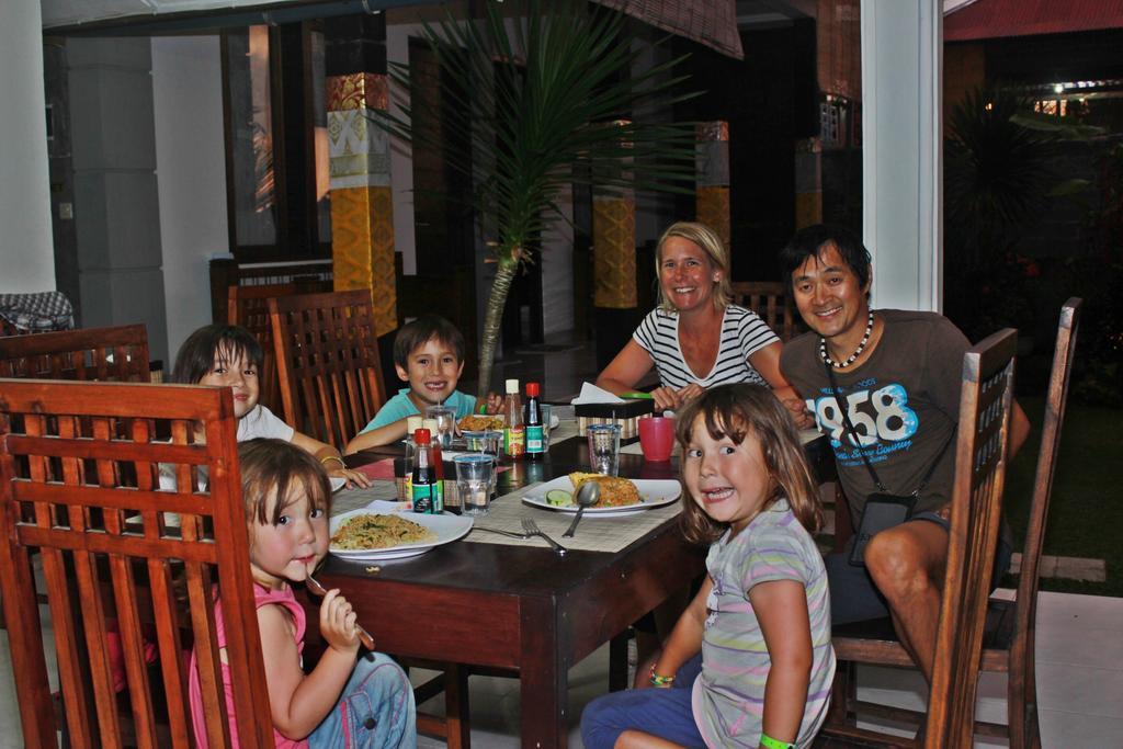 Dangin Mangkalan Homestay Munduk Kültér fotó
